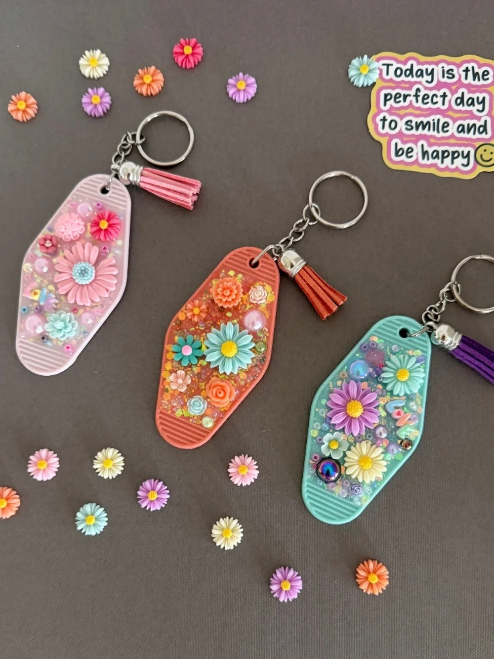 JUNK KEYCHAIN Hotel Room Key - Retro Resin Flowers Beads Handmade - Personalized
